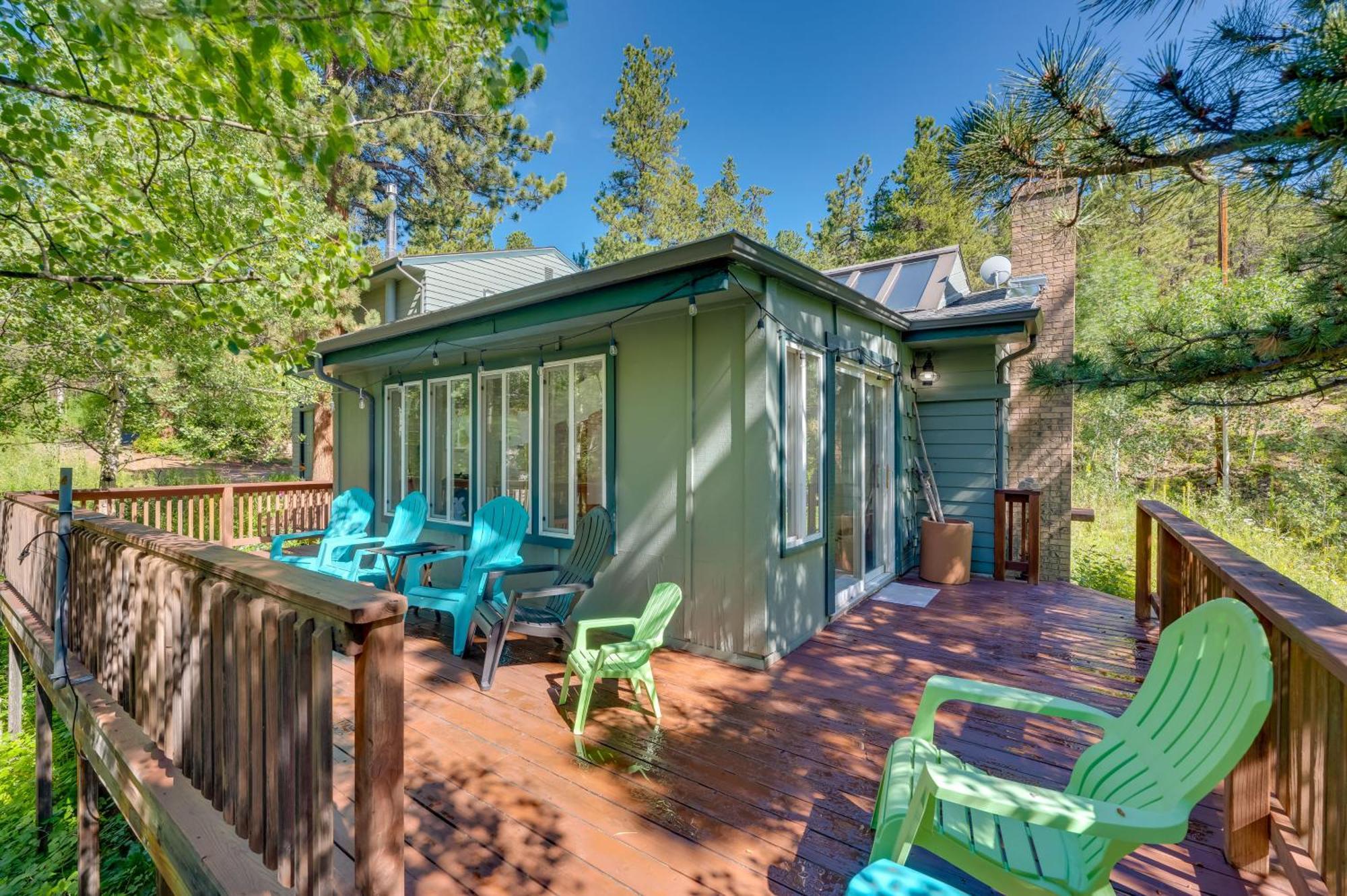 Stunning Golden Home With Deck About 35 Mi To Denver! Exteriér fotografie
